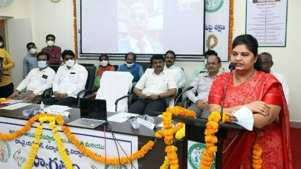 మహిళలకు మూడు రోజుల శిక్షణ మహిళలకు మూడు రోజుల శిక్షణ