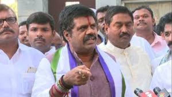 అయ్యన్న వ్యాఖ్యలు దెయ్యాలు వేదాలు వల్లించినట్టు : అవంతి శ్రీనివాస్ అయ్యన్న వ్యాఖ్యలు దెయ్యాలు వేదాలు వల్లించినట్టు : అవంతి శ్రీనివాస్