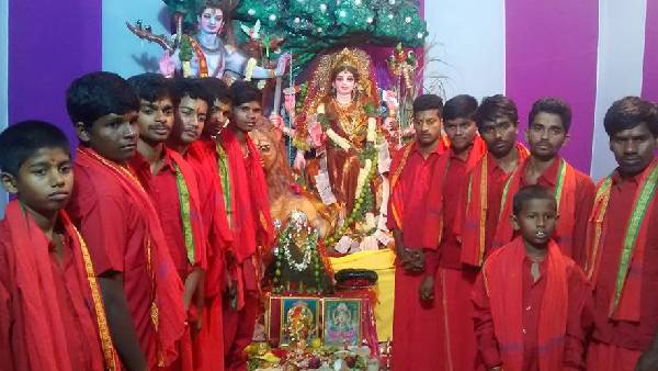 no bhavani mala relinquishment this year, only darshan, says vijayawada durga gudi officials no bhavani mala relinquishment this year, only darshan, says vijayawada durga gudi officials