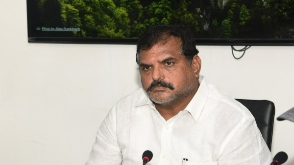 ఏపీలో కొనసాగుతున్న వైసీపీ ఆందోళనలు ఏపీలో కొనసాగుతున్న వైసీపీ ఆందోళనలు