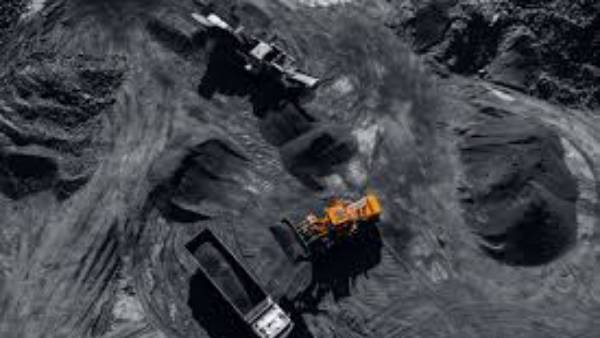  బొగ్గు కొరత ఉంది కానీ డిమాండ్ కు తగ్గ నిల్వలు ఉన్నాయన్న బొగ్గు శాఖా మంత్రి