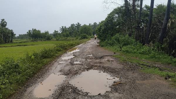 టీడీపీ వారిగా ముద్ర వేసి టీడీపీ వారిగా ముద్ర వేసి