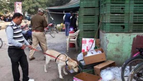 టీఆర్ఎస్ పార్టీ జెండా మాయం .. కేసు నమోదు .. పోలీసుల దర్యాప్తు టీఆర్ఎస్ పార్టీ జెండా మాయం .. కేసు నమోదు .. పోలీసుల దర్యాప్తు