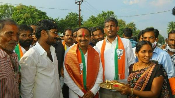 హరీశ్ రావు.. అందుకేనా మంత్రి పదవి నుంచి తొలగించింది?: ఈటల