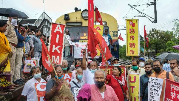 farmers protest against up killings hit punjab and haryana today, 160 trains affected