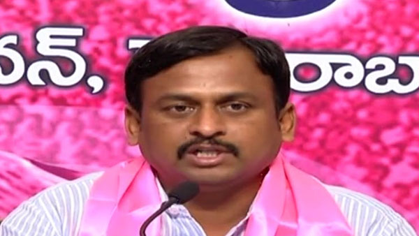 బీజేపీ నేతలను తమవైపుకు తిప్పుకుంటున్న టీఆర్ఎస్ బీజేపీ నేతలను తమవైపుకు తిప్పుకుంటున్న టీఆర్ఎస్