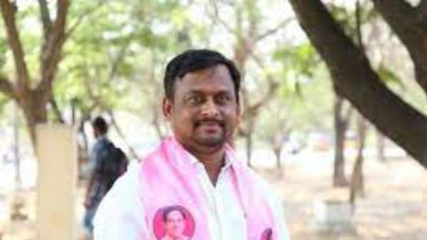 టీఆర్ఎస్ వర్సెస్ బీజేపీ .. హుజురాబాద్ లో వార్ పీక్స్