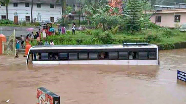 మళ్లీ అతి భారీ వర్షాలంటూ.. మళ్లీ అతి భారీ వర్షాలంటూ..