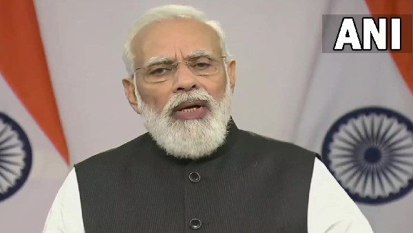 ప్రపంచం కొనియాడుతోంది..