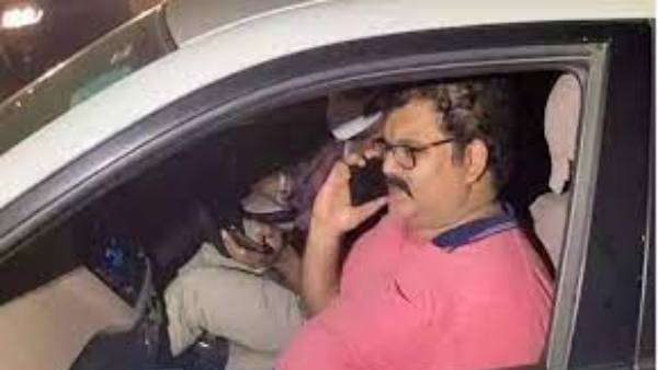 నోటీసులు ఇచ్చే సమయంలో అసంపూర్తిగా