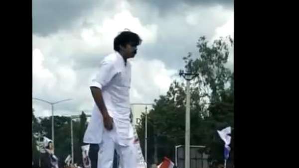 వర్షంలోనే జనసేనాని శ్రమదానం