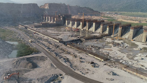 పోలవరం ప్రాజెక్టులో అవినీతి