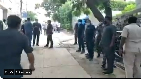 congress jung siren high tension prevails at dilsukhnagar police heavily deployed at revanth reddys house congress jung siren high tension prevails at dilsukhnagar police heavily deployed at revanth reddys house