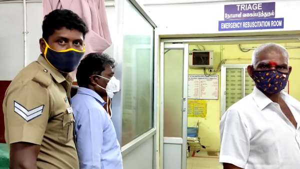  పోలీసులకు ఫిర్యాదు చేసిన మహిళ