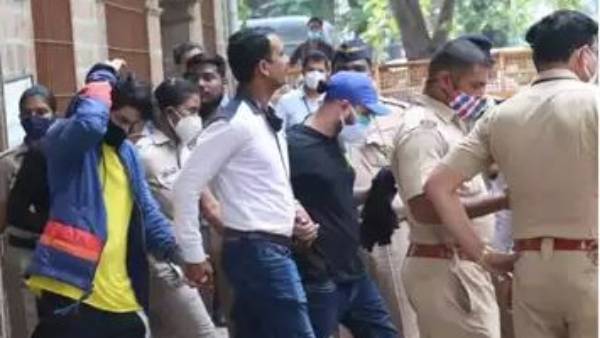  ముంబై క్రూయిజ్ లో భారీ రేవ్ పార్టీ, డ్రగ్స్ .. అరెస్ట్ అయిన 8 మంది విచారణ