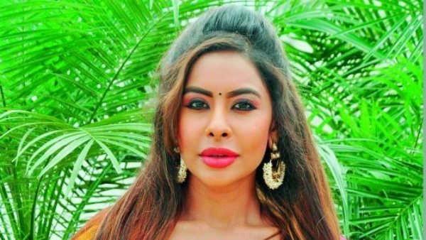 అలా వైరల్