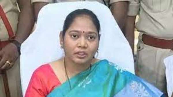 దేశంలోకి డ్రగ్స్ రాకుండా చూడాల్సింది కేంద్రం దేశంలోకి డ్రగ్స్ రాకుండా చూడాల్సింది కేంద్రం