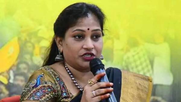 ఆయన డీజీపీ కాదు డీజేపీ .. అంటే డైరెక్ట్ జగన్ పాలేరు