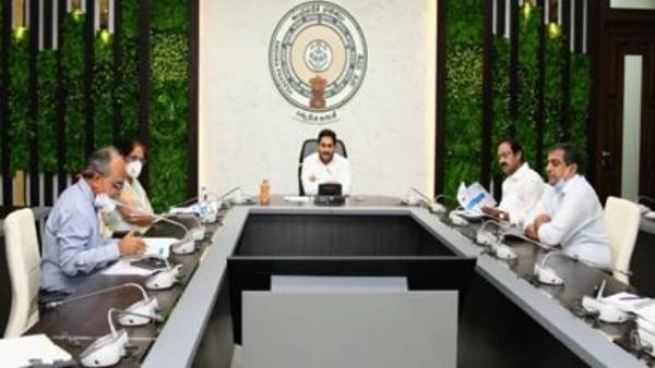 లక్షణాల తీవ్రత ఆధారంగా సేవలు