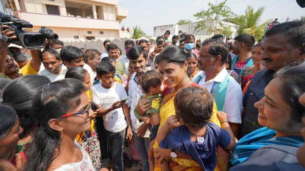  తిమ్మాపూర్‌లో క్యాంప్..