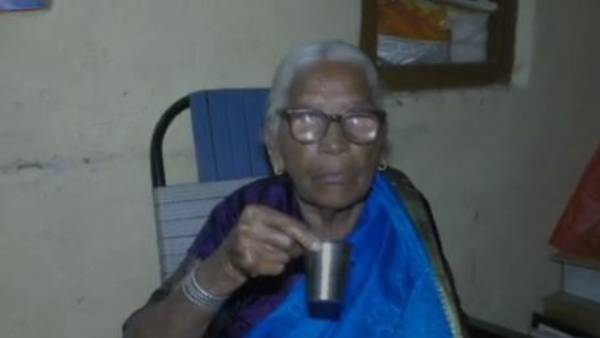  100 సంవత్సరాల పుట్టిన రోజు వేడుకలు జరుపుకున్న బామ్మ