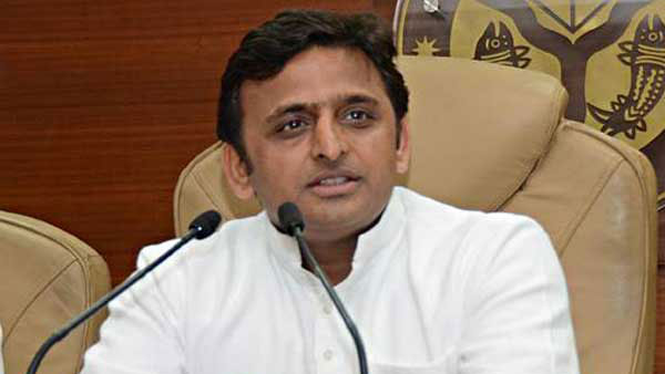 పుంజుకుంటున్న అఖిలేష్ పార్టీ