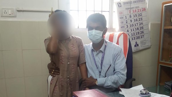 రెచ్చిపోయిన డాక్టర్ రెచ్చిపోయిన డాక్టర్