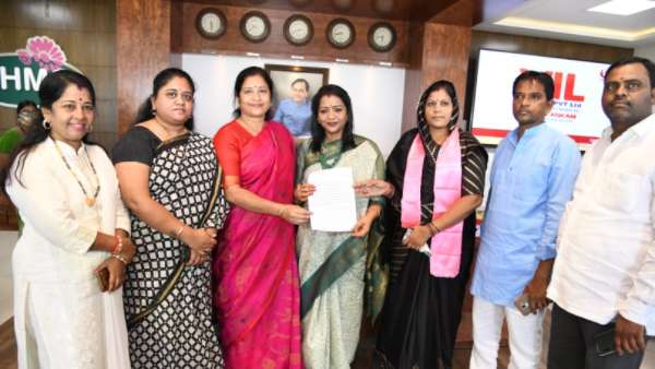 GHMC wins Clean Survection 2021 National Award!Mayor congratulates the staff