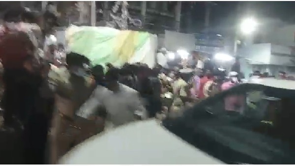 మిర్యాలగూడ పట్టాన శివారులో బండి సంజయ్ కాన్వాయ్ పై రాళ్ళ దాడి 