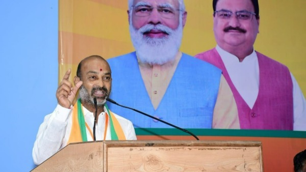 యాక్షన్ కు రియాక్షన్.. కేసీఆర్ పై ధ్వజమెత్తిన బండి సంజయ్ యాక్షన్ కు రియాక్షన్.. కేసీఆర్ పై ధ్వజమెత్తిన బండి సంజయ్