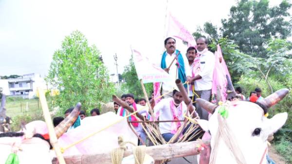 కేంద్రం దిగి వచ్చి వరి ధాన్యం కొనుగోలు చేసే వరకు పోరాటం ఆగదు కేంద్రం దిగి వచ్చి వరి ధాన్యం కొనుగోలు చేసే వరకు పోరాటం ఆగదు