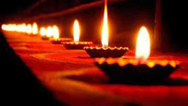 ప్రదోష కాలంలోనే దీపావళి పూజ .. లక్ష్మీ పూజ దీపావళి విశేషం ప్రదోష కాలంలోనే దీపావళి పూజ .. లక్ష్మీ పూజ దీపావళి విశేషం