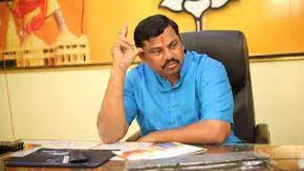 కేసీఆర్ సర్కారు పెట్రోల్‌పై పన్ను తగ్గించాలి: రాజా సింగ్