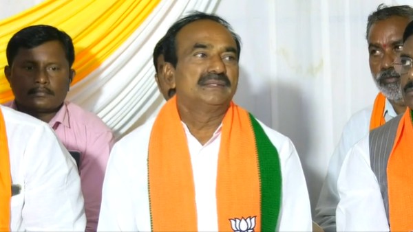 కేసీఆర్ బొమ్మ కంటే ఎక్కువ ఓట్లు