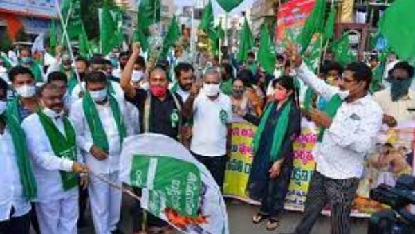  ఆరోరోజు 14 కిలోమీటర్ల మేర పాదయాత్ర .. పెందనదిపాడు నుండి పర్చూరుకు