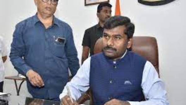బాలికే భవిష్యత్తు అంటూ నాడు