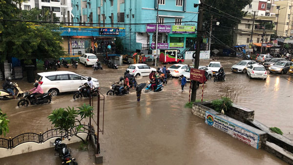  లోతట్టు ప్రాంతాల ప్రజలు అప్రమత్తంగా ఉండాలి..