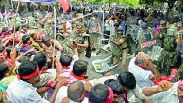  ధాన్యాన్ని కేంద్రం కొనాలి..తెలంగాణ రైతుల పక్షాన టీఆఎస్ నిరసన దీక్షలు