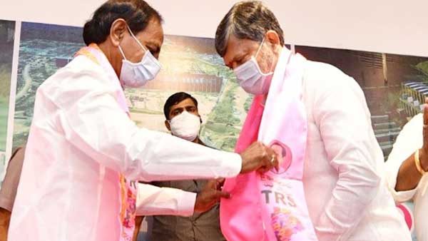 పసుపు మిత్రులకు ప్రాధాన్యం..