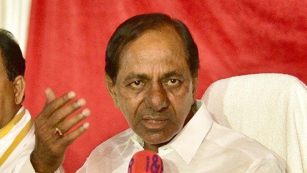 కేంద్రంతో ప్లాన్ ఏ ప్రకారం చర్చలు.. కుదరకపోతే ప్లాన్ బీ అమలు చేసేందుకు సై అంటున్న కేసీఆర్ కేంద్రంతో ప్లాన్ ఏ ప్రకారం చర్చలు.. కుదరకపోతే ప్లాన్ బీ అమలు చేసేందుకు సై అంటున్న కేసీఆర్