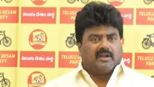 వైసీపీ నేతల అనుచిత వ్యాఖ్యలతో వైసీపీ నేతల అనుచిత వ్యాఖ్యలతో