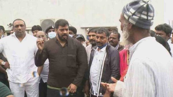 మంత్రి బాలినేనికి చేదు అనుభవం