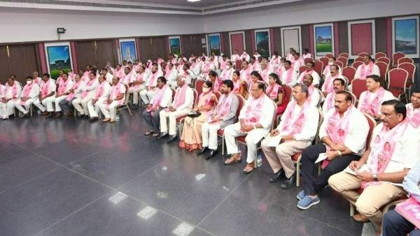 ఆలస్యం చేస్తే మరింత నష్టం.. కేంద్రంతో మరొక్కసారి చర్చిద్దామంటున్న సీఎం.. ఆలస్యం చేస్తే మరింత నష్టం.. కేంద్రంతో మరొక్కసారి చర్చిద్దామంటున్న సీఎం..
