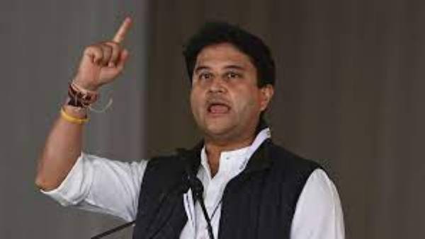 జేవార్ విమానాశ్రయంతో కొత్తగా లక్ష ఉద్యోగాలు