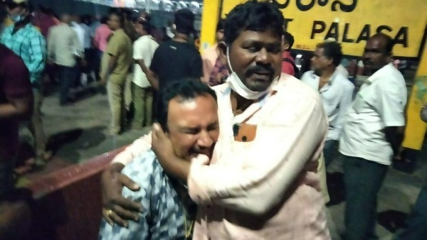 పట్టాల మీదికి అంబులెన్స్.. పట్టాల మీదికి అంబులెన్స్..
