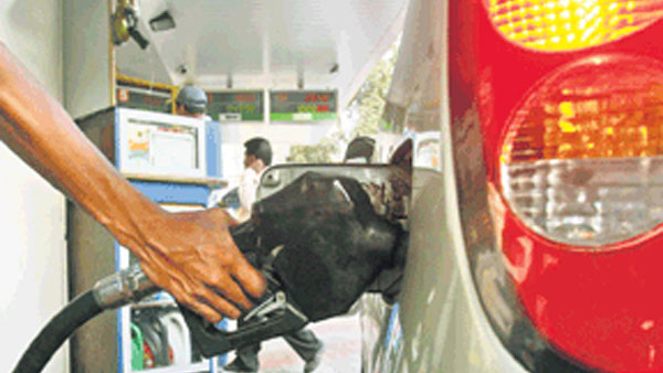 పెట్రోల్‌పై రూ.10