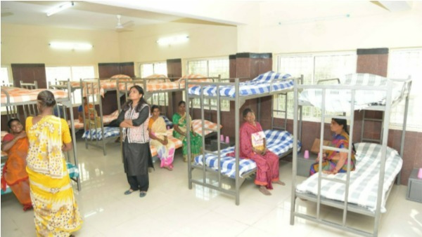 రోడ్ల మీద పడిగాపులకు చెక్.. రోగి బంధువుల కోసం వసతులతో కూడిన బస రోడ్ల మీద పడిగాపులకు చెక్.. రోగి బంధువుల కోసం వసతులతో కూడిన బస