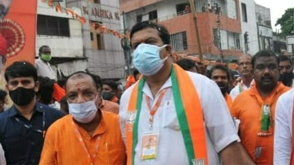 దంచి కొడుతున్నారు.. సరిహద్దు సైనికుల పై సీఎం వ్యాఖ్యలను ఖండించి బీజేపి