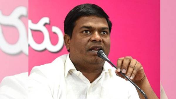 ధాన్యం కొనుగోలు విషయంలో టీఆర్ఎస్ ప్రభుత్వంపై ఒత్తిడి తెస్తున్న బీజేపీ, కాంగ్రెస్