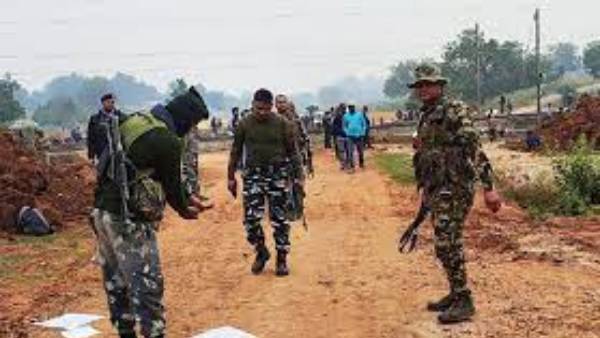 కోటి రివార్డ్ ఉన్న మావోయిస్ట్ అగ్ర నేతను అరెస్ట్ చేసిన జార్ఖండ్ పోలీసులు కోటి రివార్డ్ ఉన్న మావోయిస్ట్ అగ్ర నేతను అరెస్ట్ చేసిన జార్ఖండ్ పోలీసులు